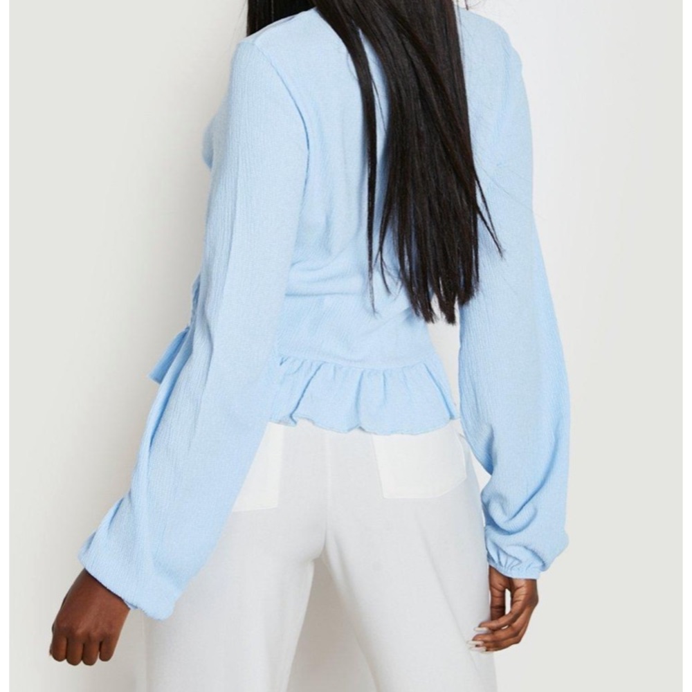 BooHoo Cropped Top with Ruffle Hem - Picture 4 of 9